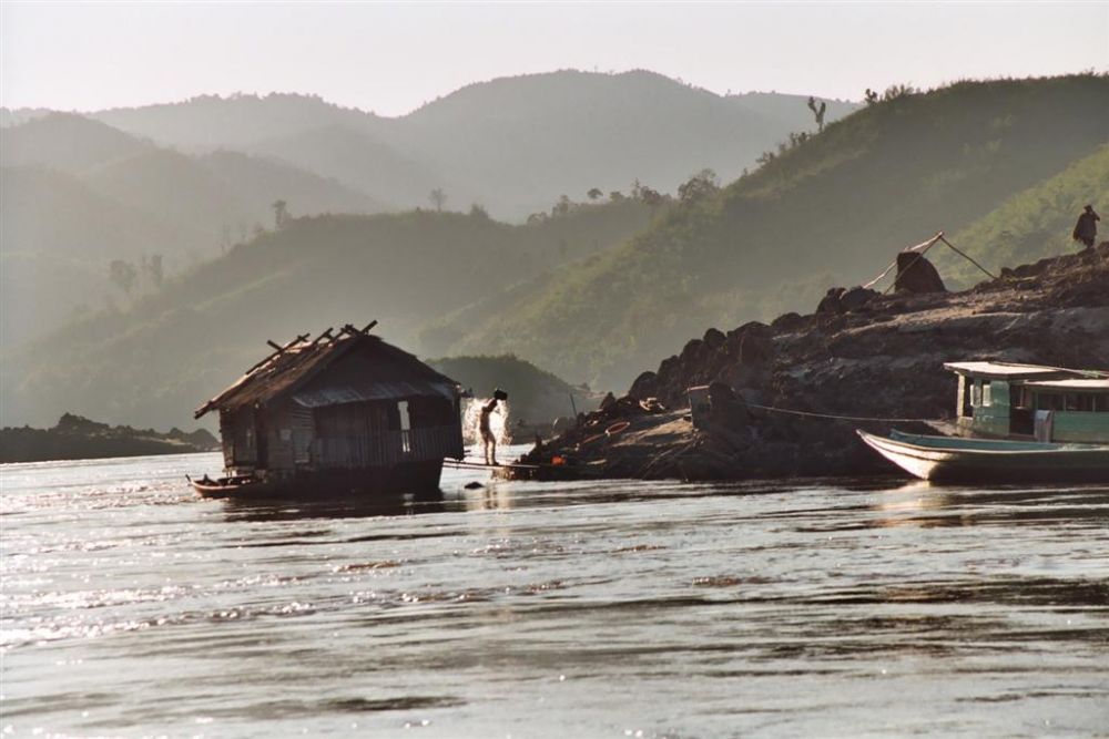 Laos - Laung Prabang to Vientiane