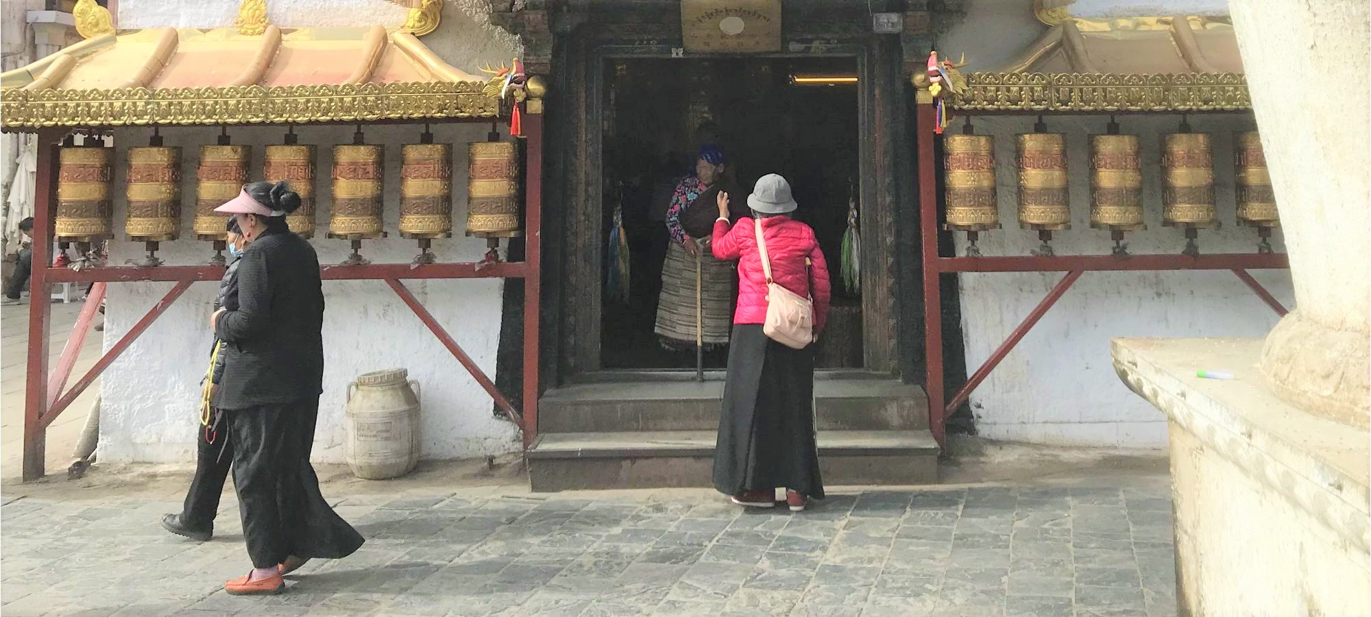Cycling Lhasa to Kathmandu 