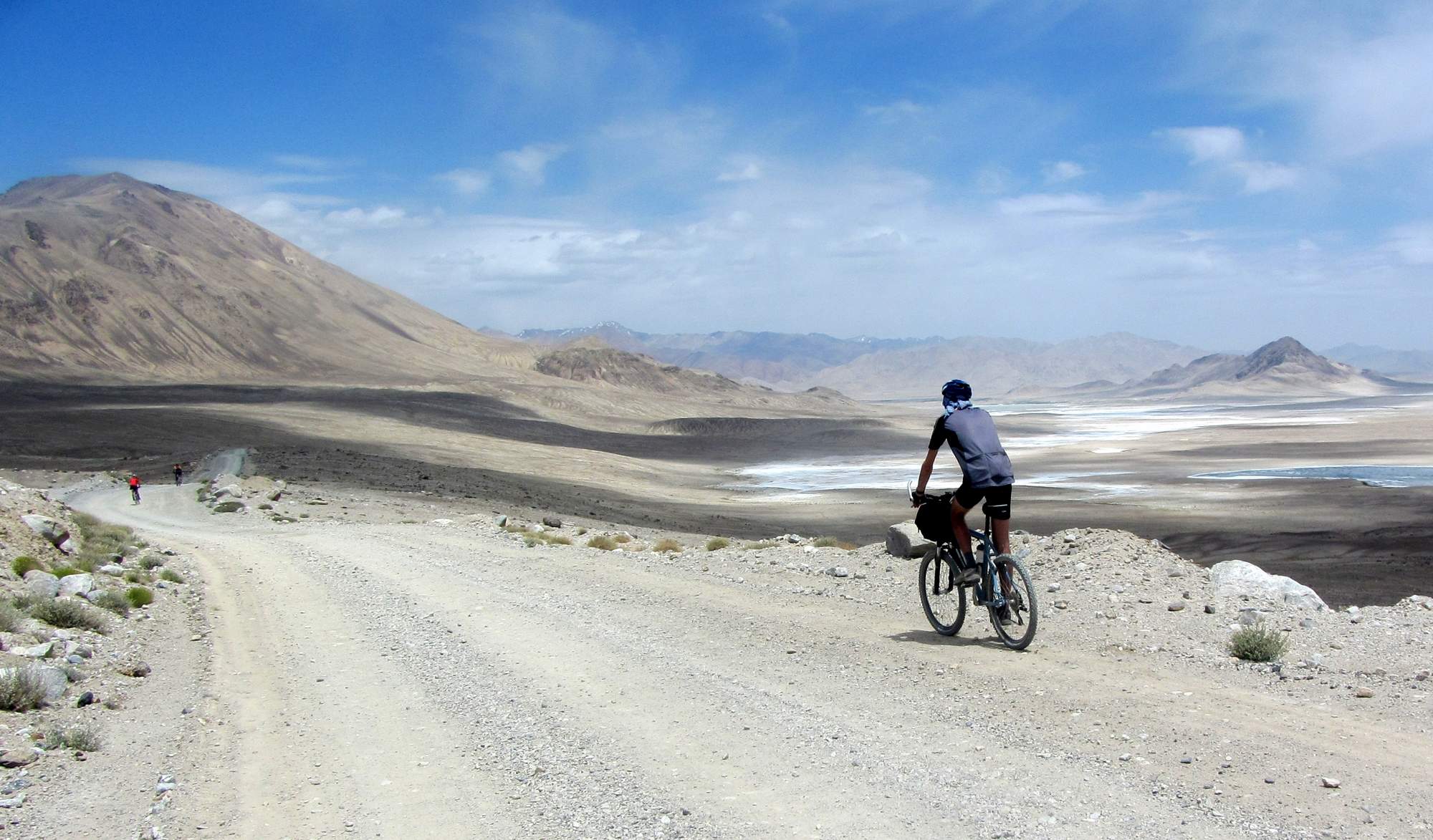 cycling towards Yashikul Lake