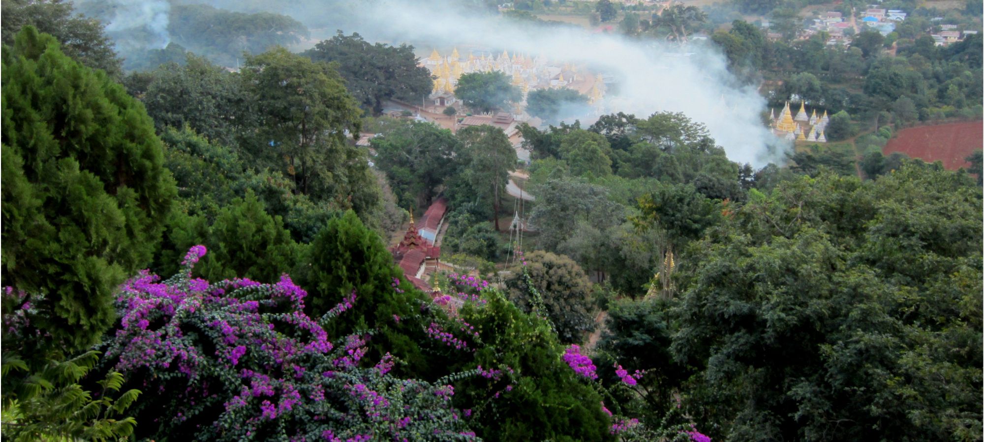 lakeside town of Pindaya