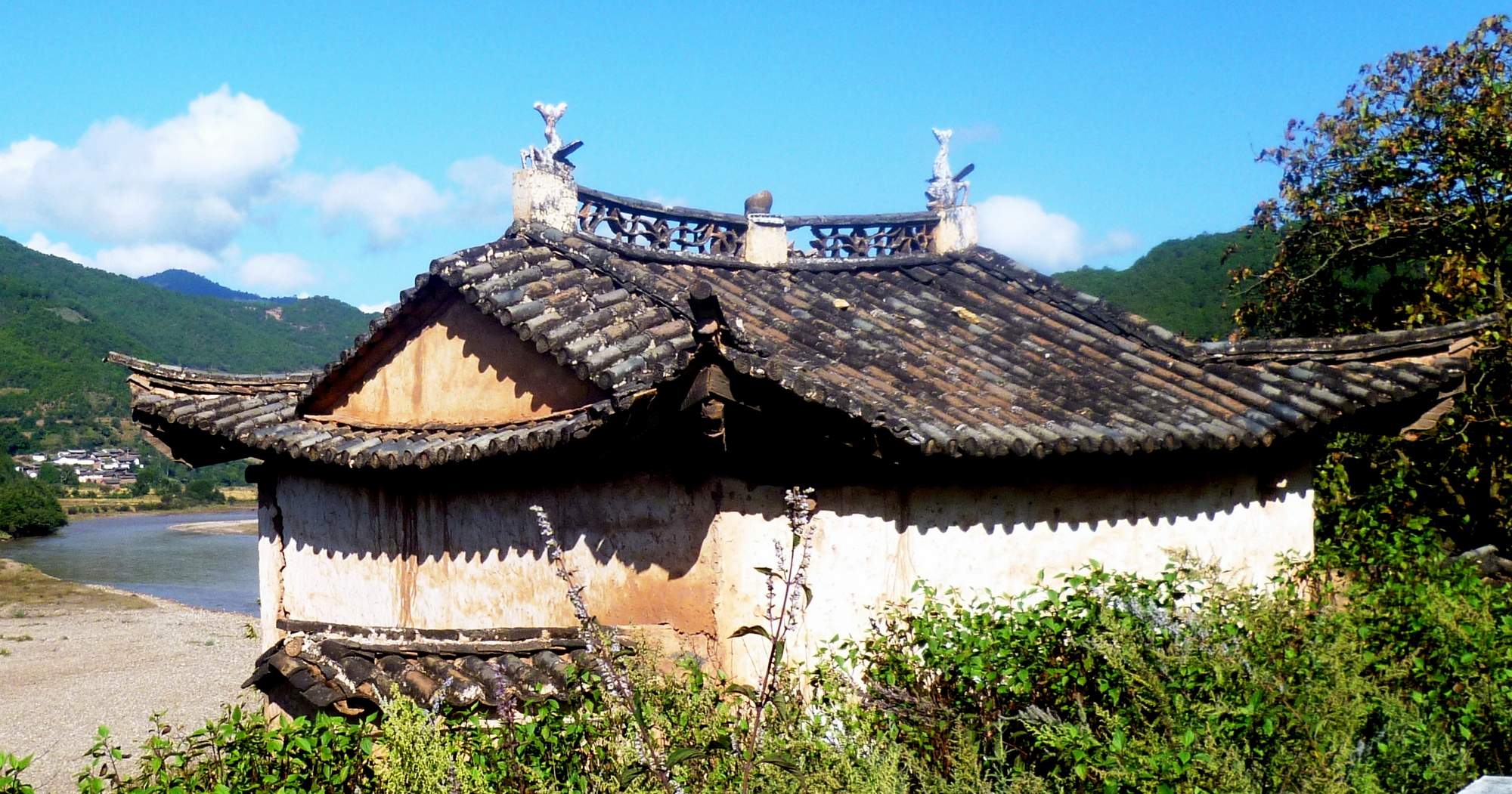 cycling tours yunnan