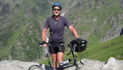 Tim Lawley Cycling on the  tour with redspokes